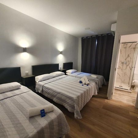 Hostal Vara Madrid Exterior foto