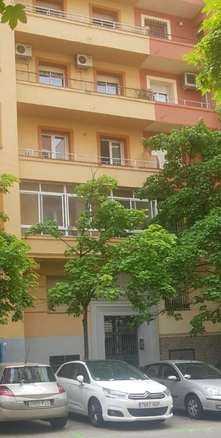 Hostal Vara Madrid Exterior foto