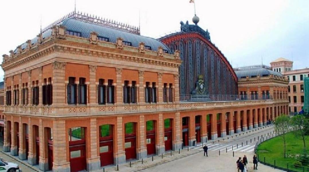 Hostal Vara Madrid Exterior foto